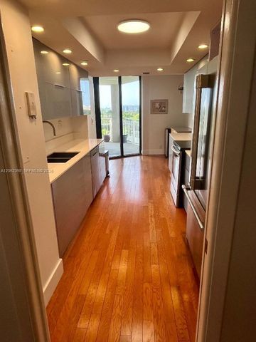 1000 Quayside Ter 805, Miami, FL 33138