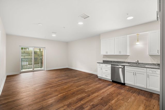 10 Franklin Ave 104, Revere, MA 02151