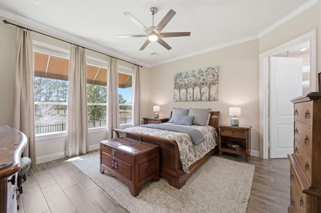 207 Arabian Drive, The Woodlands, TX 77382