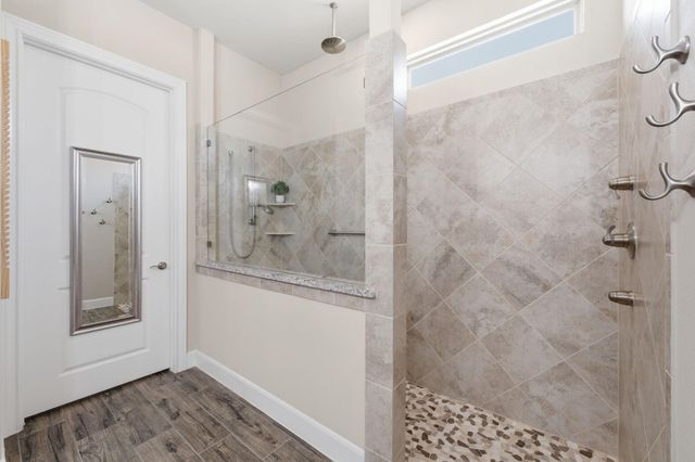 207 Arabian Drive, The Woodlands, TX 77382