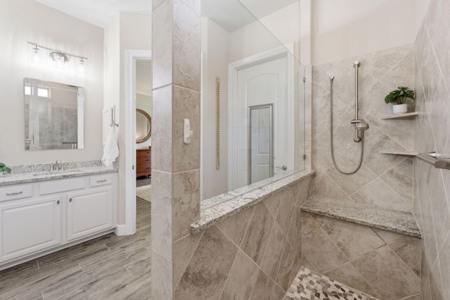 207 Arabian Drive, The Woodlands, TX 77382