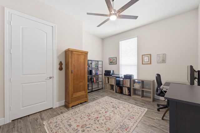 207 Arabian Drive, The Woodlands, TX 77382