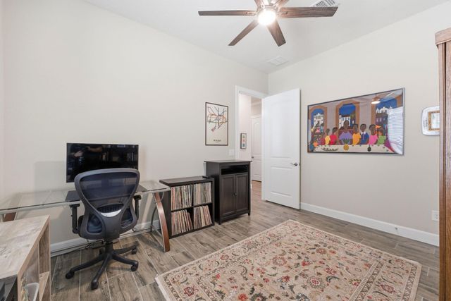 207 Arabian Drive, The Woodlands, TX 77382