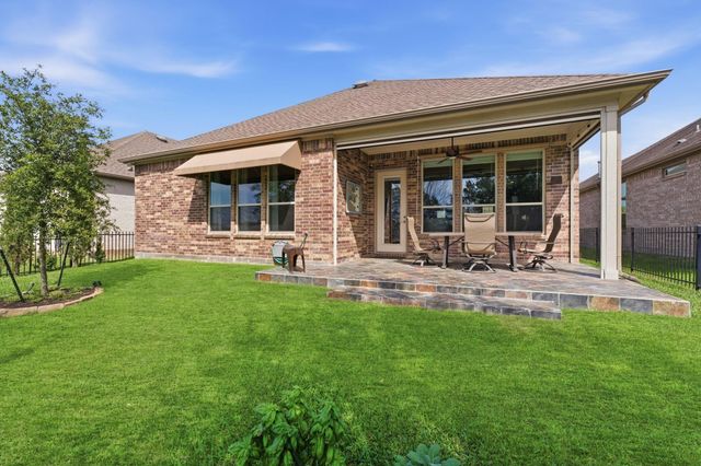 207 Arabian Drive, The Woodlands, TX 77382