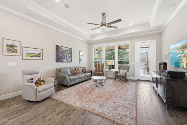 207 Arabian Drive, The Woodlands, TX 77382