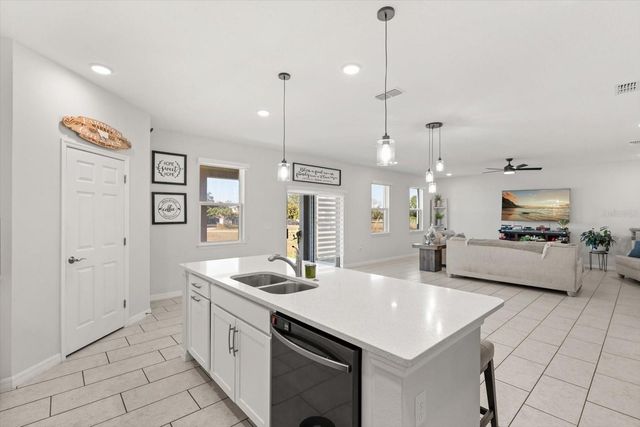 1458 FLATWOOD STREET, St Cloud, FL 34771