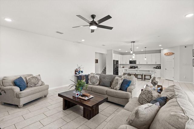 1458 FLATWOOD STREET, St Cloud, FL 34771