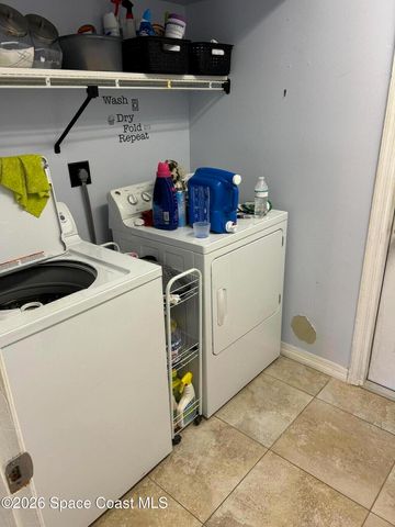 777 SE Fallon Drive SE, Port St. Lucie, FL 34983