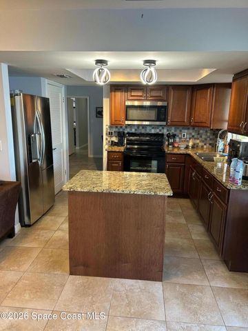 777 SE Fallon Drive SE, Port St. Lucie, FL 34983