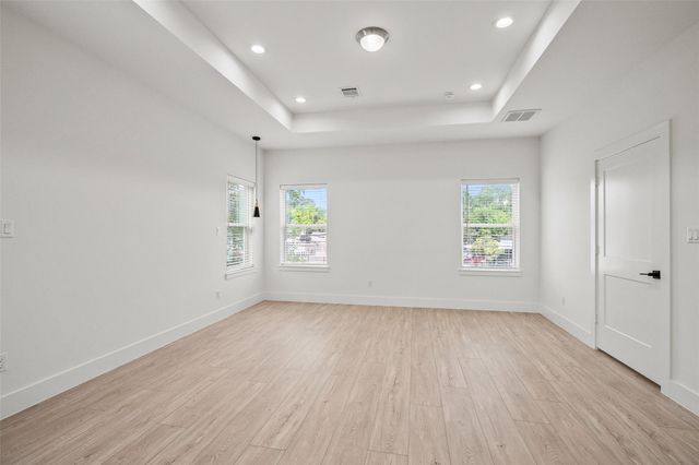 104 Tolima Dove Street, Houston, TX 77018