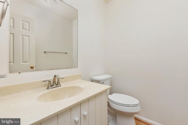 2850 KELLY SQ, Vienna, VA 22181