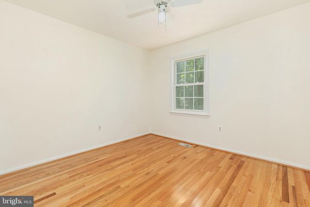 2850 KELLY SQ, Vienna, VA 22181
