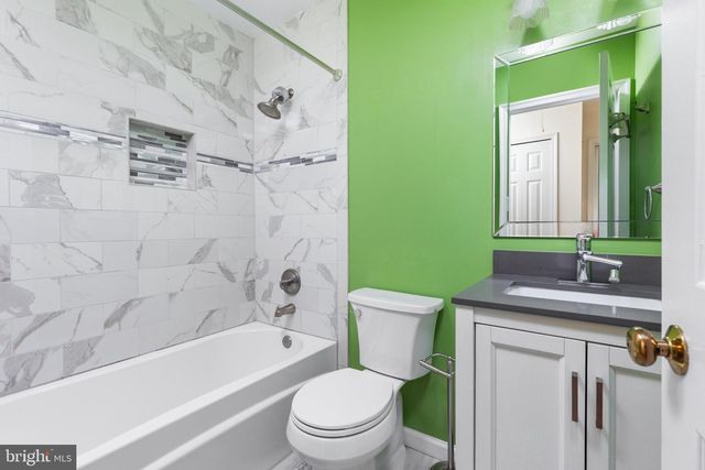 2850 KELLY SQ, Vienna, VA 22181