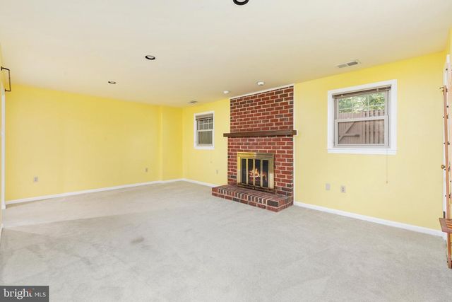 2850 KELLY SQ, Vienna, VA 22181
