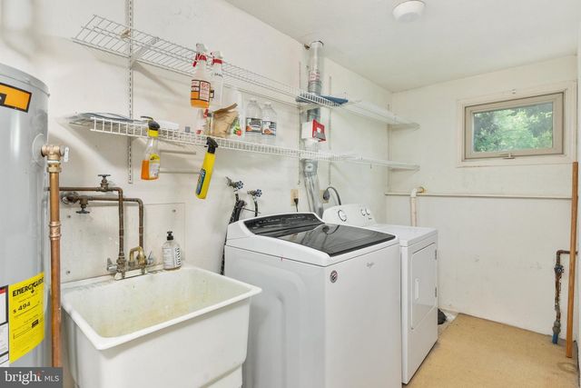 2850 KELLY SQ, Vienna, VA 22181