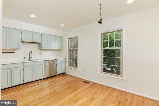 2850 KELLY SQ, Vienna, VA 22181