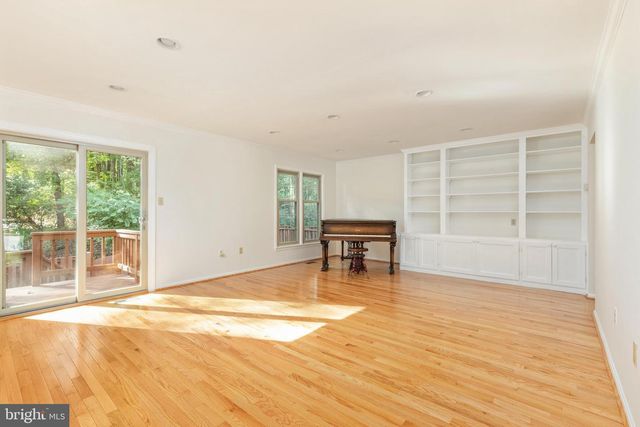 2850 KELLY SQ, Vienna, VA 22181