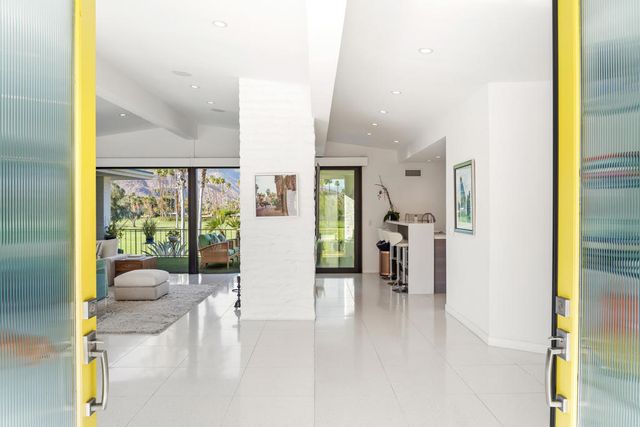 1350 E Murray Canyon Drive, Palm Springs, CA 92264