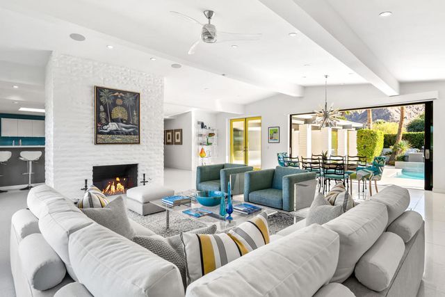 1350 E Murray Canyon Drive, Palm Springs, CA 92264