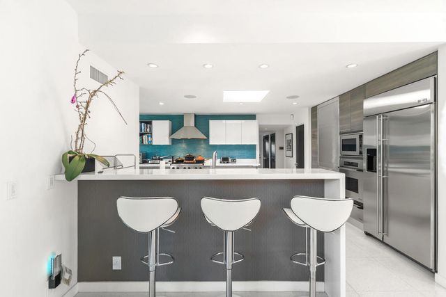 1350 E Murray Canyon Drive, Palm Springs, CA 92264