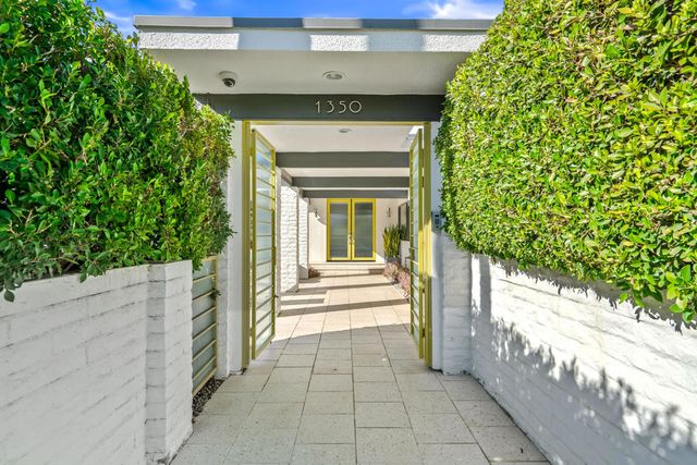 1350 E Murray Canyon Drive, Palm Springs, CA 92264