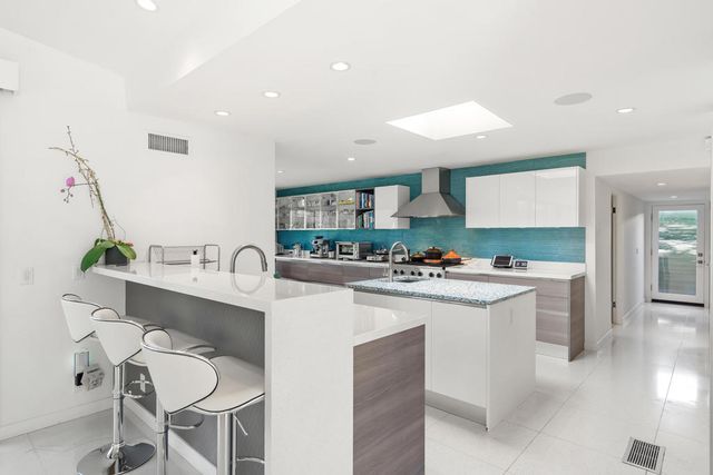 1350 E Murray Canyon Drive, Palm Springs, CA 92264