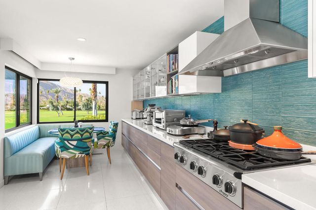 1350 E Murray Canyon Drive, Palm Springs, CA 92264