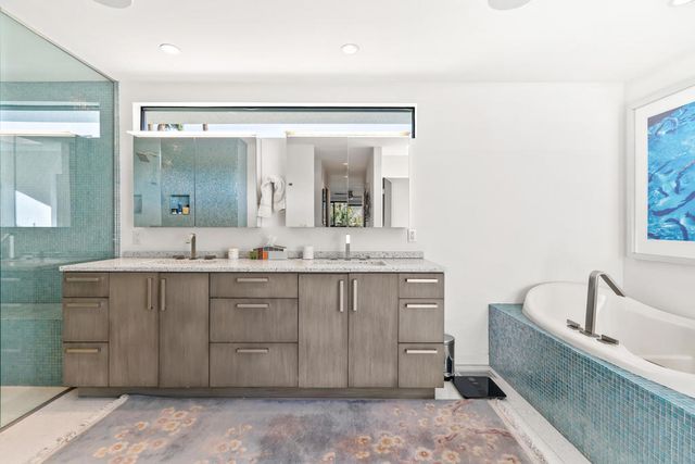 1350 E Murray Canyon Drive, Palm Springs, CA 92264