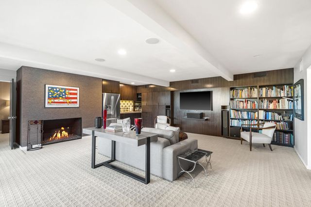 1350 E Murray Canyon Drive, Palm Springs, CA 92264