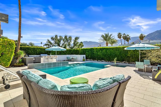 1350 E Murray Canyon Drive, Palm Springs, CA 92264