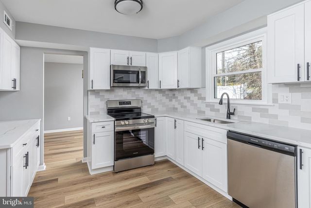 78 ABBINGTON LN, Sewell, NJ 08080