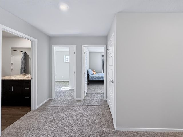 12126 N Greene St, Mead, WA 99021