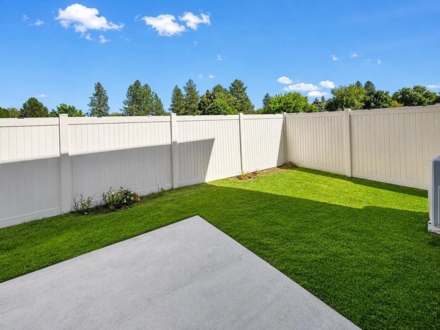 12126 N Greene St, Mead, WA 99021