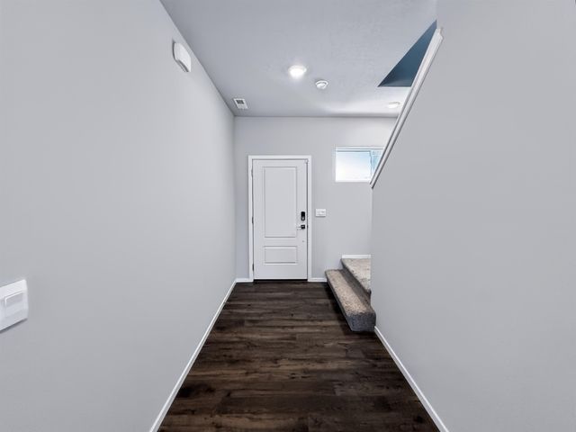 12126 N Greene St, Mead, WA 99021