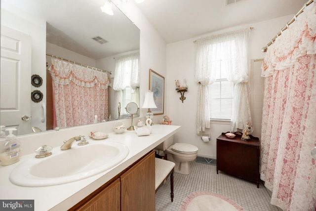 892 CARRIAGE WAY, Lansdale, PA 19446