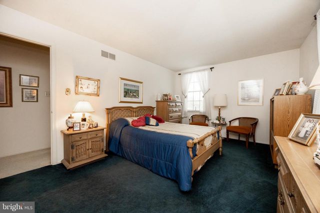 892 CARRIAGE WAY, Lansdale, PA 19446
