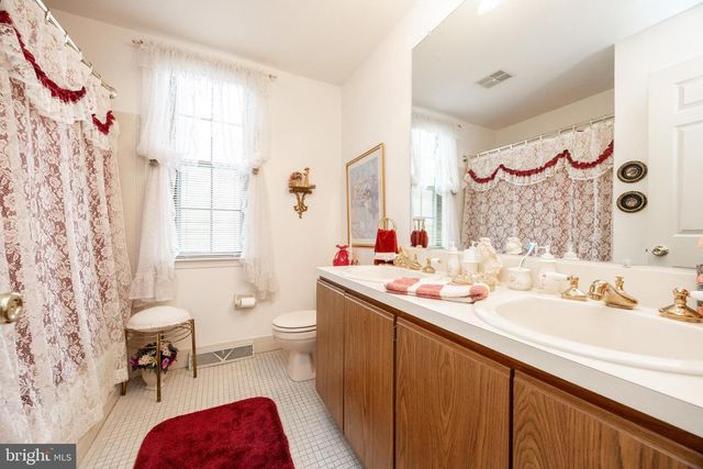 892 CARRIAGE WAY, Lansdale, PA 19446