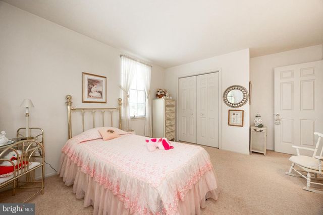892 CARRIAGE WAY, Lansdale, PA 19446