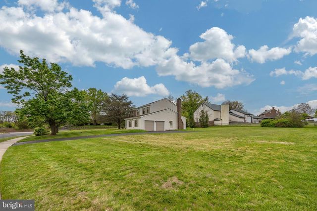 892 CARRIAGE WAY, Lansdale, PA 19446