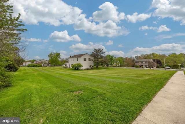 892 CARRIAGE WAY, Lansdale, PA 19446