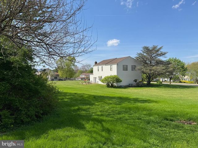 892 CARRIAGE WAY, Lansdale, PA 19446