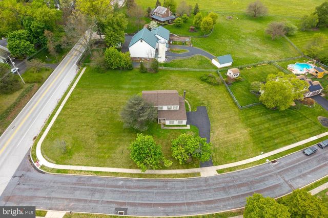892 CARRIAGE WAY, Lansdale, PA 19446