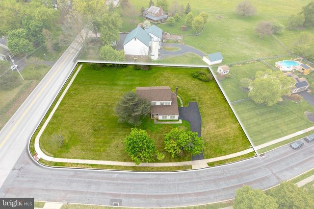 892 CARRIAGE WAY, Lansdale, PA 19446
