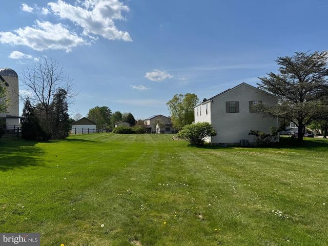 892 CARRIAGE WAY, Lansdale, PA 19446