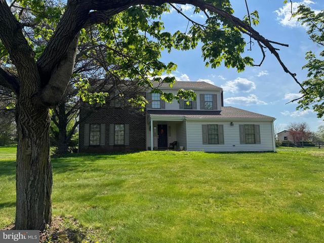 892 CARRIAGE WAY, Lansdale, PA 19446