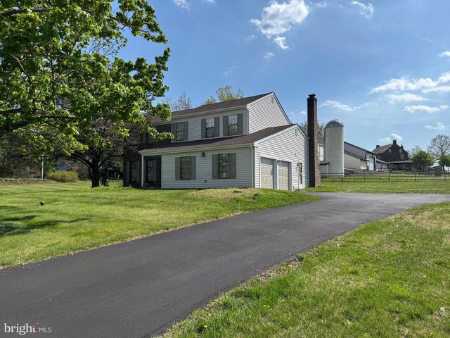 892 CARRIAGE WAY, Lansdale, PA 19446