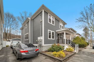 6 Grant Ave 6, Belmont, MA 02478