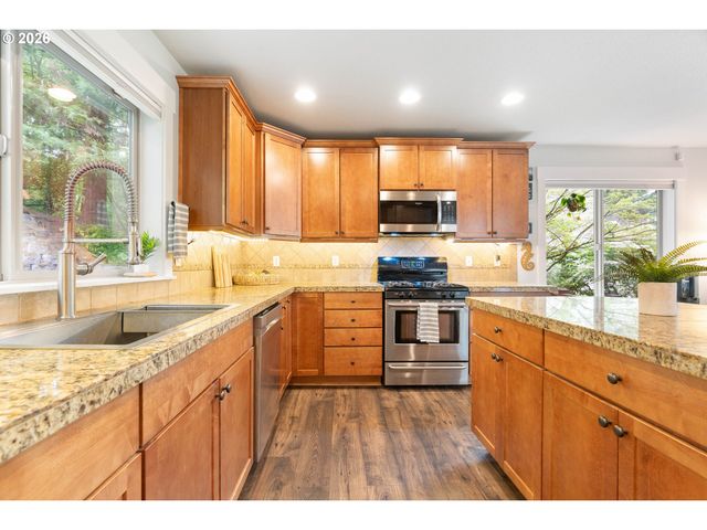 16351 Se MERGANSER Ct, Milwaukie, OR 97267