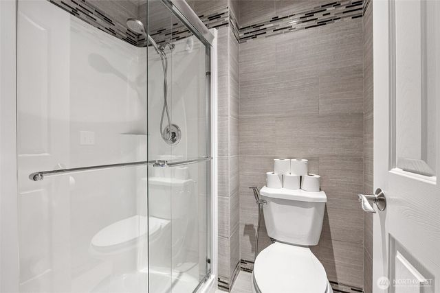 8215 204th Avenue Ct E, Bonney Lake, WA 98391