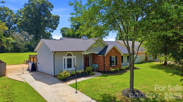 14848 Rothwell Drive, Mint Hill, NC 28227